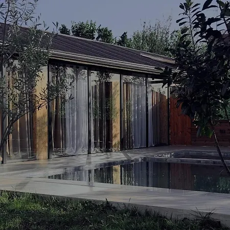 Eilin - Cozy For Perfect Escapes فيلة تيرانا